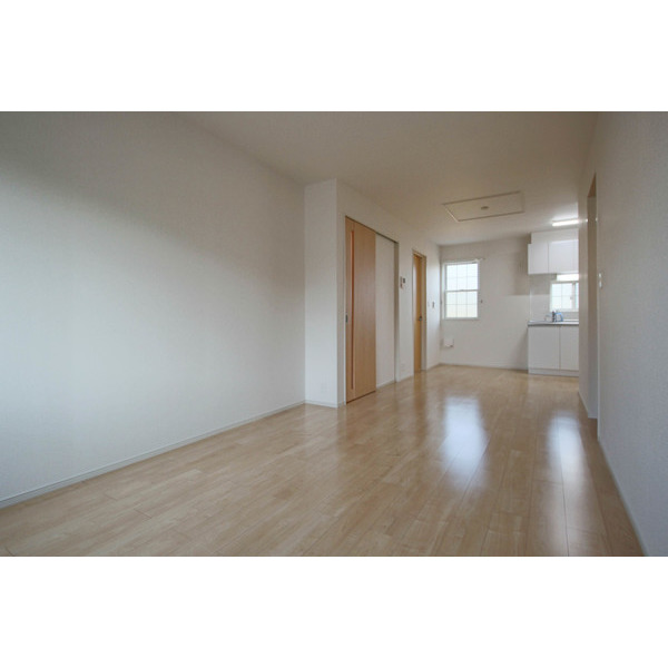 居室・リビング　同じ建物の別の部屋