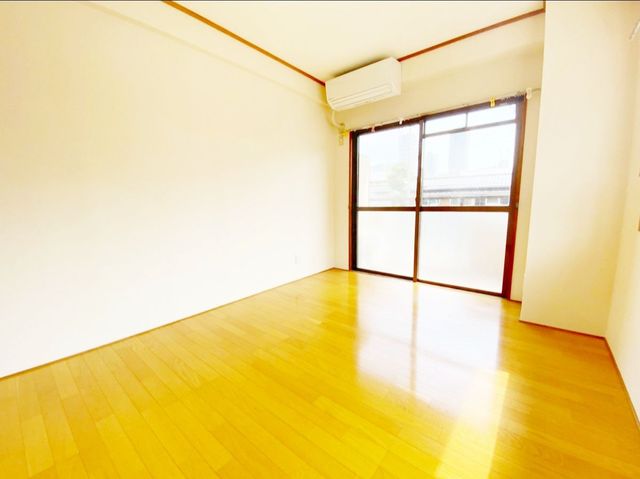 居室・リビング　※室内写真別部屋