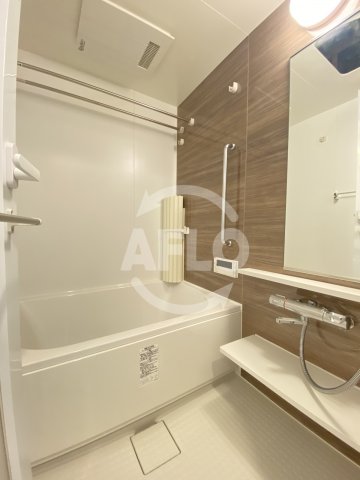 バス・シャワールーム　エステムコート大阪・弁天町　バスルーム