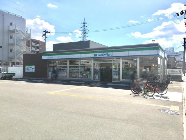 コンビニ　ファミリーマート岸和田下池田店（コンビニ）まで257m
