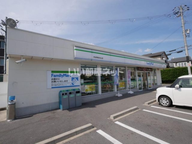 コンビニ　ファミリーマート 宇治伊勢田北山店（コンビニ）まで772m