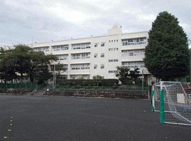 小学校　横浜市立田奈小学校（小学校）まで406m