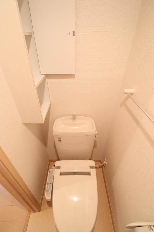 トイレ　温水洗浄暖房便座トイレ