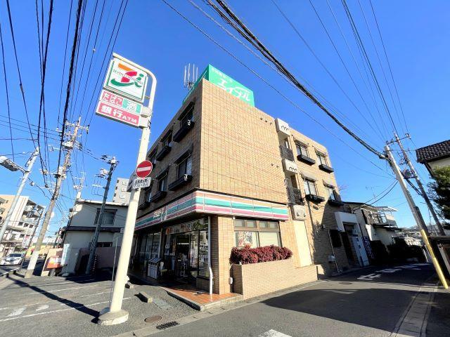 コンビニ　セブンイレブン（コンビニ）まで550m