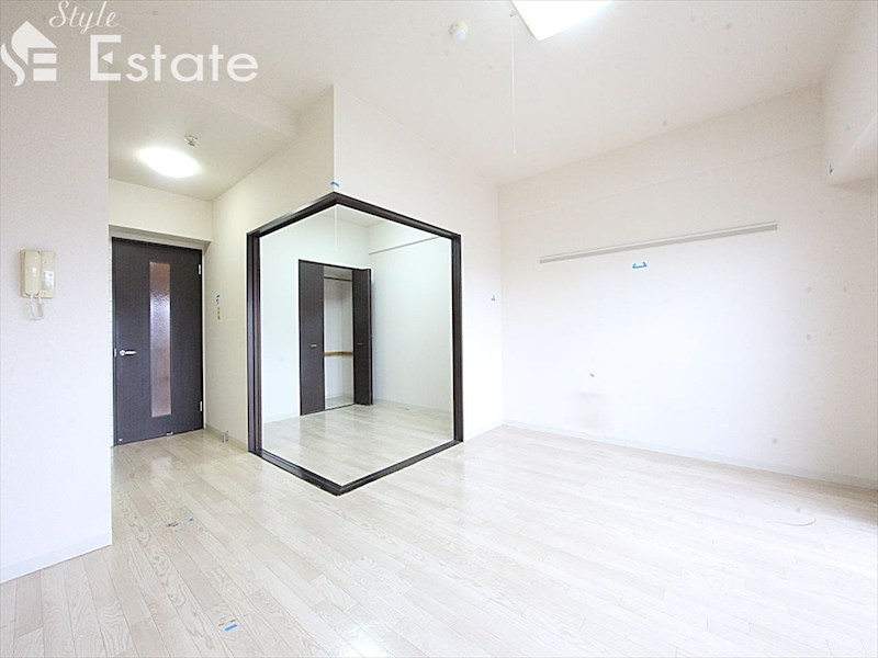 居室・リビング　内装