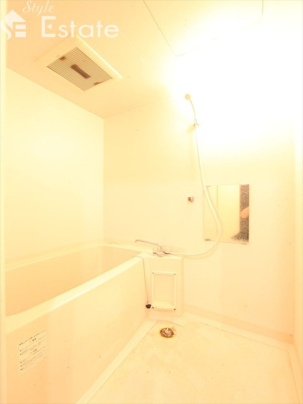 バス・シャワールーム　バスルーム