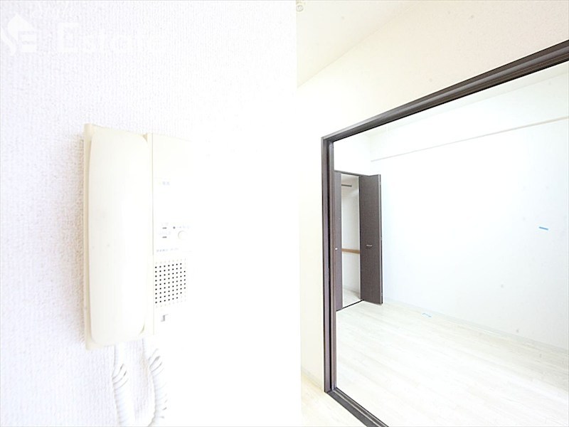 セキュリティ　モニター付きインターホン