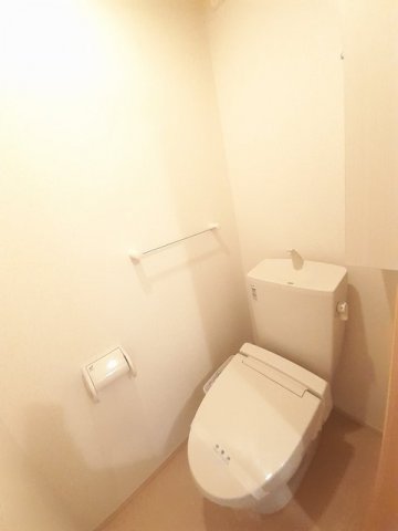 トイレ　コンパクトで使いやすいトイレです