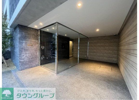 エントランス　エントランス