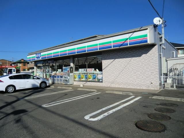 コンビニ　スリーエフ（コンビニ）まで802m