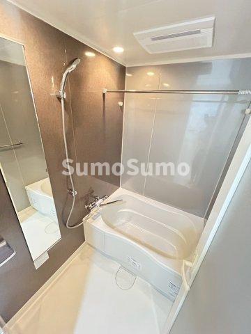 バス・シャワールーム　ゆったり過ごせるお風呂です