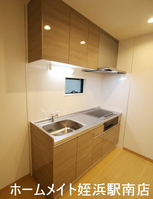 キッチン　★火を使わないＩHコンロで安心★参考写真