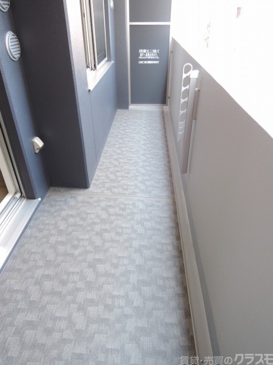 バルコニー　ゆったりワイドバルコニー。