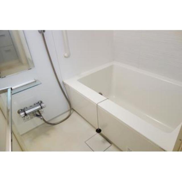 バス・シャワールーム　※写真は同タイプ住戸です。