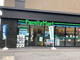 コンビニ　ファミリーマート梅小路京都西駅前店（コンビニ）まで1249m