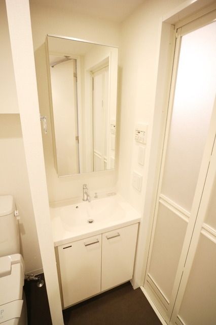 洗面設備　★洗面化粧台完備★