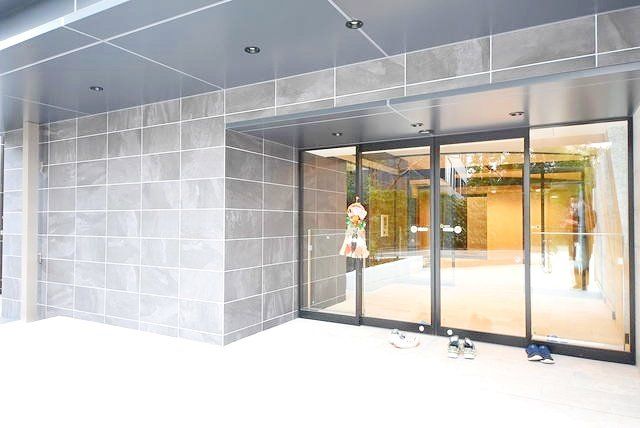 エントランス　部屋探しは株式会社　タウンハウジング　までお気軽にお問合せ…