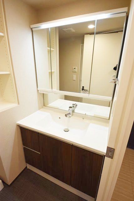 洗面設備　お部屋探しは株式会社　タウンハウジング　までお気軽にお問合…