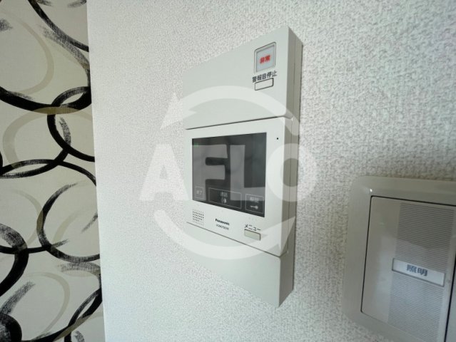 セキュリティ　フォレスタ長居　モニター付きインターホン