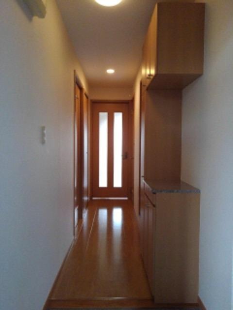 玄関　シューズＢＯＸ完備です。