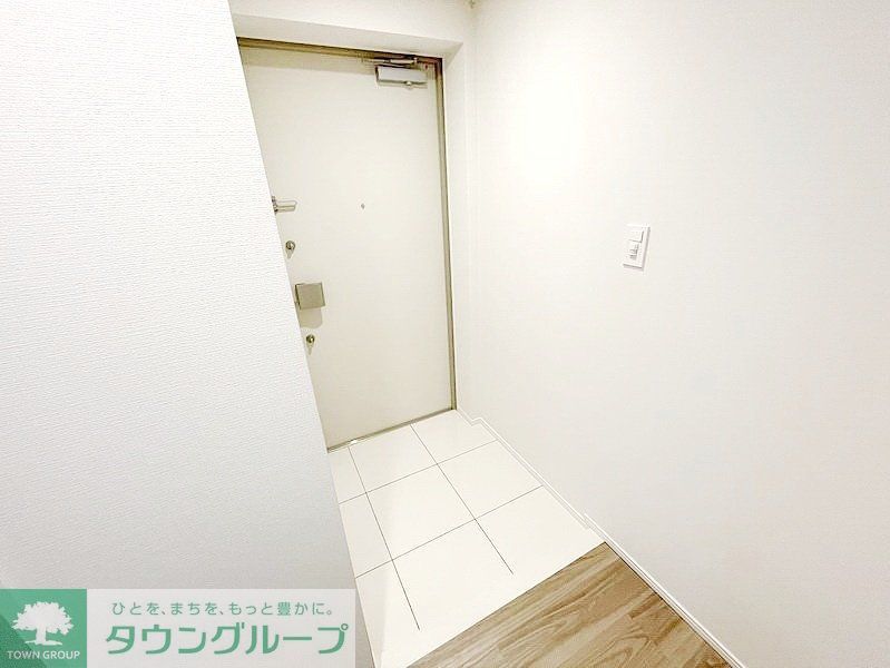 玄関　お問合せは(株)タウンハウジングレジデンス事業部【03-…