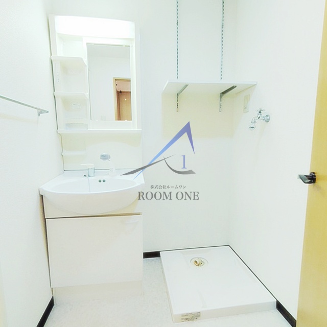 洗面設備　独立洗面台です。