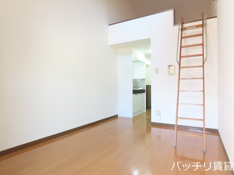 居室・リビング　画像は別号室写真の為、現状を優先いたします。