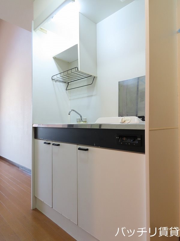 キッチン　画像は別号室写真の為、現状を優先いたします。