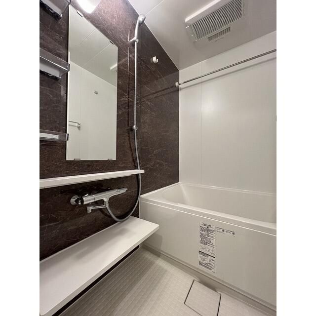 バス・シャワールーム　※別部屋参考写真