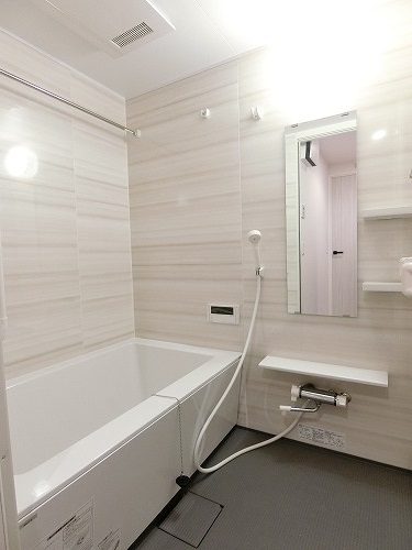 バス・シャワールーム　※写真は同タイプの部屋です。現況を優先します。