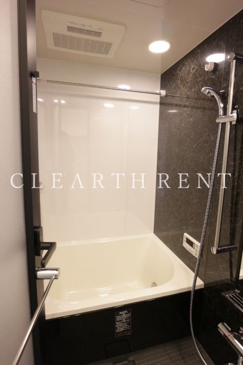 バス・シャワールーム　同タイプ別住戸写真となります。現況と異なる場合がございます。