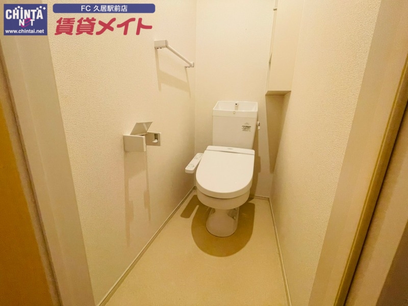 トイレ　同型部屋写真です。