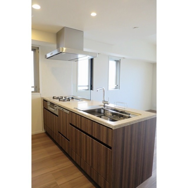 キッチン　食器洗浄乾燥器付きです。