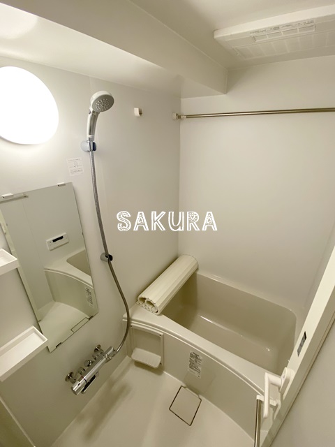 バス・シャワールーム　雨の日にも安心の浴室乾燥機付き♪