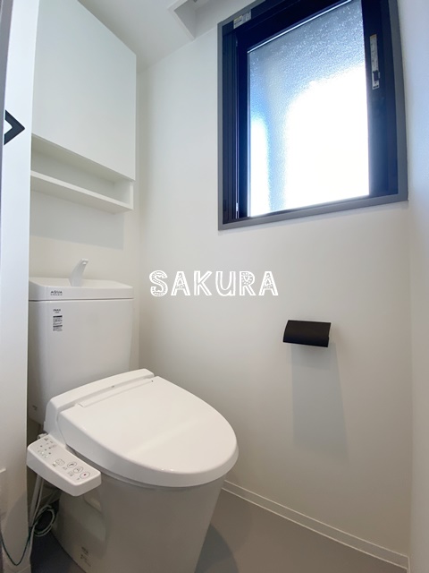 トイレ　嬉しい温水洗浄便座♪