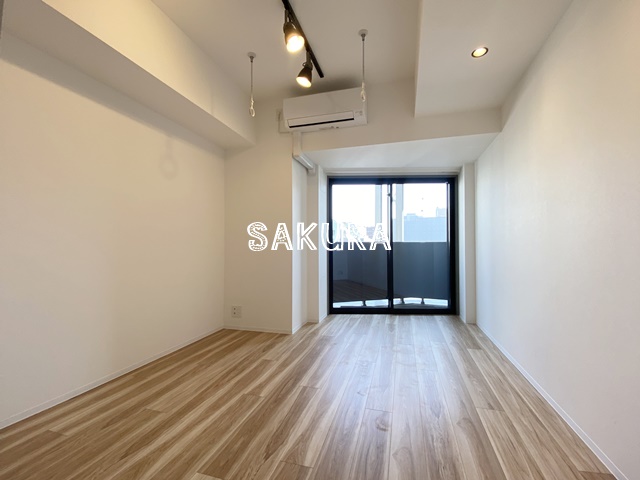 居室・リビング　こちらのリビングで趣味の時間をお楽しみください♪