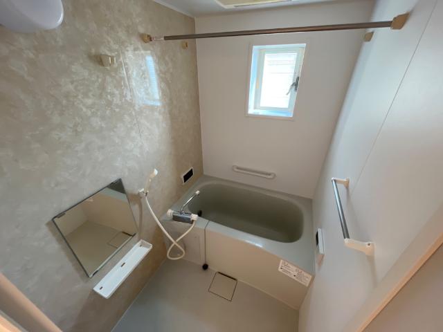 バス・シャワールーム　バス