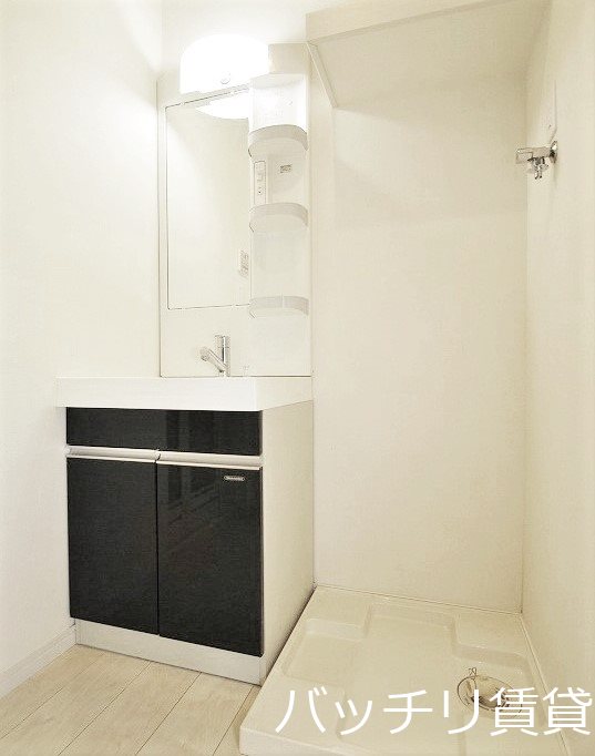 洗面設備　画像はイメージの為、色や間取りが若干異なりますが、現況を優先