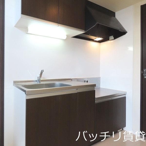 キッチン　画像はイメージの為、色や間取りが若干異なりますが、現況を優先