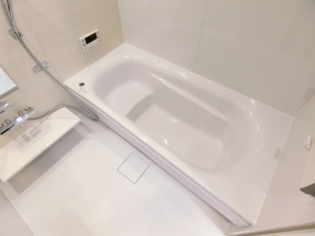 バス・シャワールーム　追い焚き浴室乾燥機付バスルーム