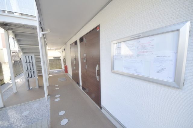 エントランス　★お問い合わせはタウンハウジングまで★