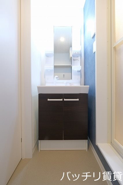 洗面設備　同シリーズの写真のため現状優先