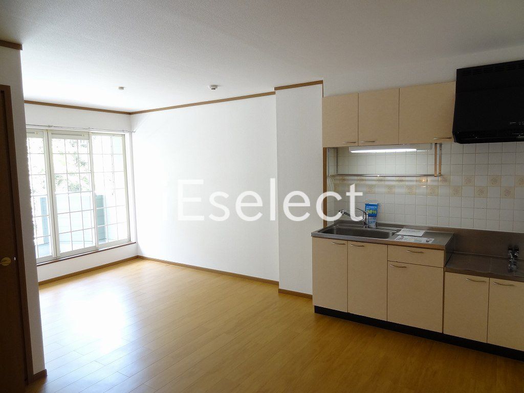 居室・リビング　広々開放的なリビングです♪