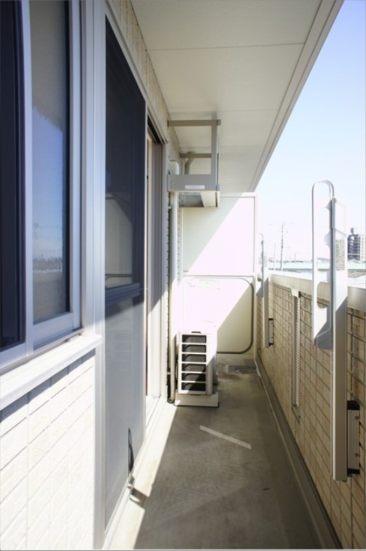 バルコニー　図面と現状に相違がある場合には現状を優先