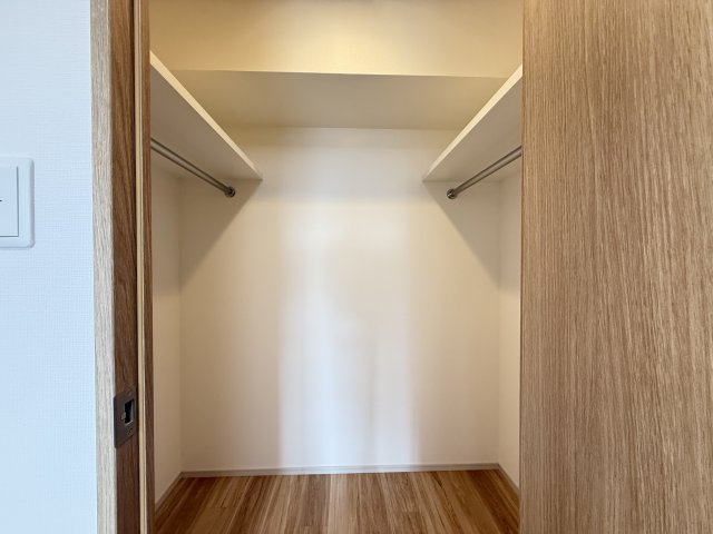 収納　同型タイプの写真（階数が異なります）。現況優先となります。