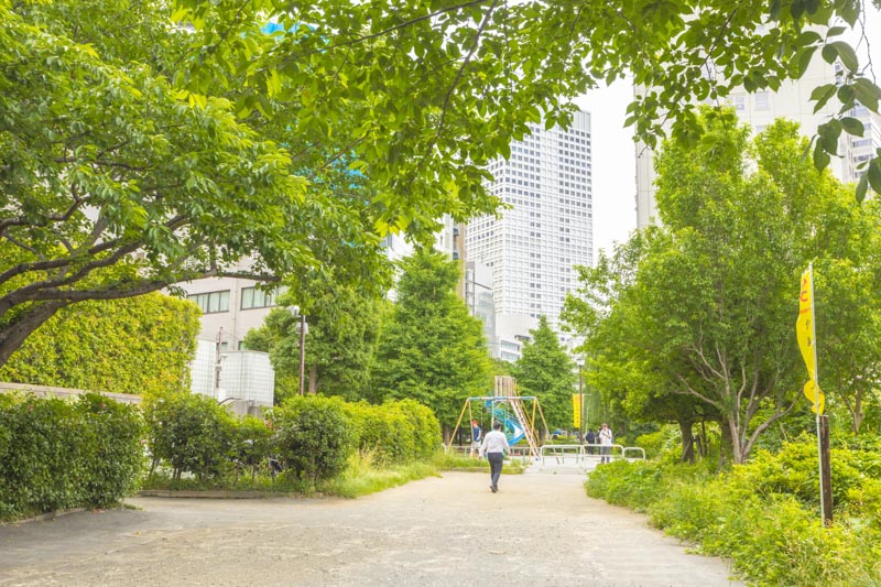 公園　玉川上水緑道（公園）まで353m
