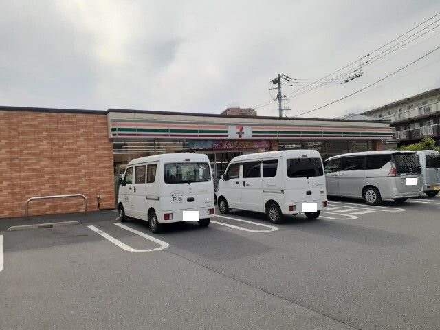 コンビニ　セブンイレブン船橋海神南店（コンビニ）まで550m