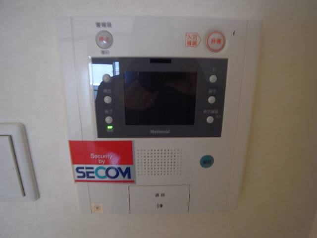 セキュリティ　安心のモニターフォンとセコム導入