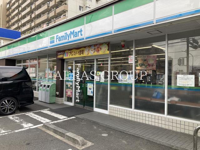コンビニ　ファミリーマート 鶴ヶ峰本町店（コンビニ）まで395m