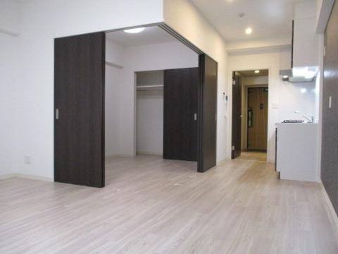 居室・リビング　室内